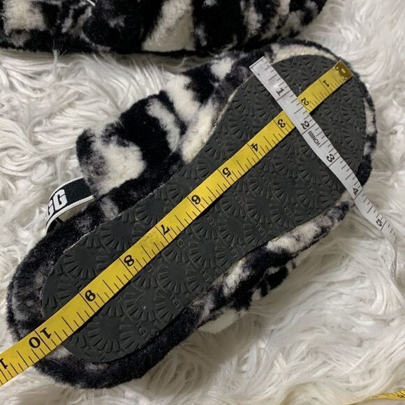 UGG shearling sandals black/white elastic straps women sz 6-see meas - Picture 11 of 12